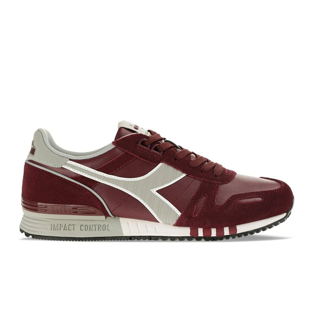 DIADORA Titan Leather Classic 80s Retro Running Shoe
